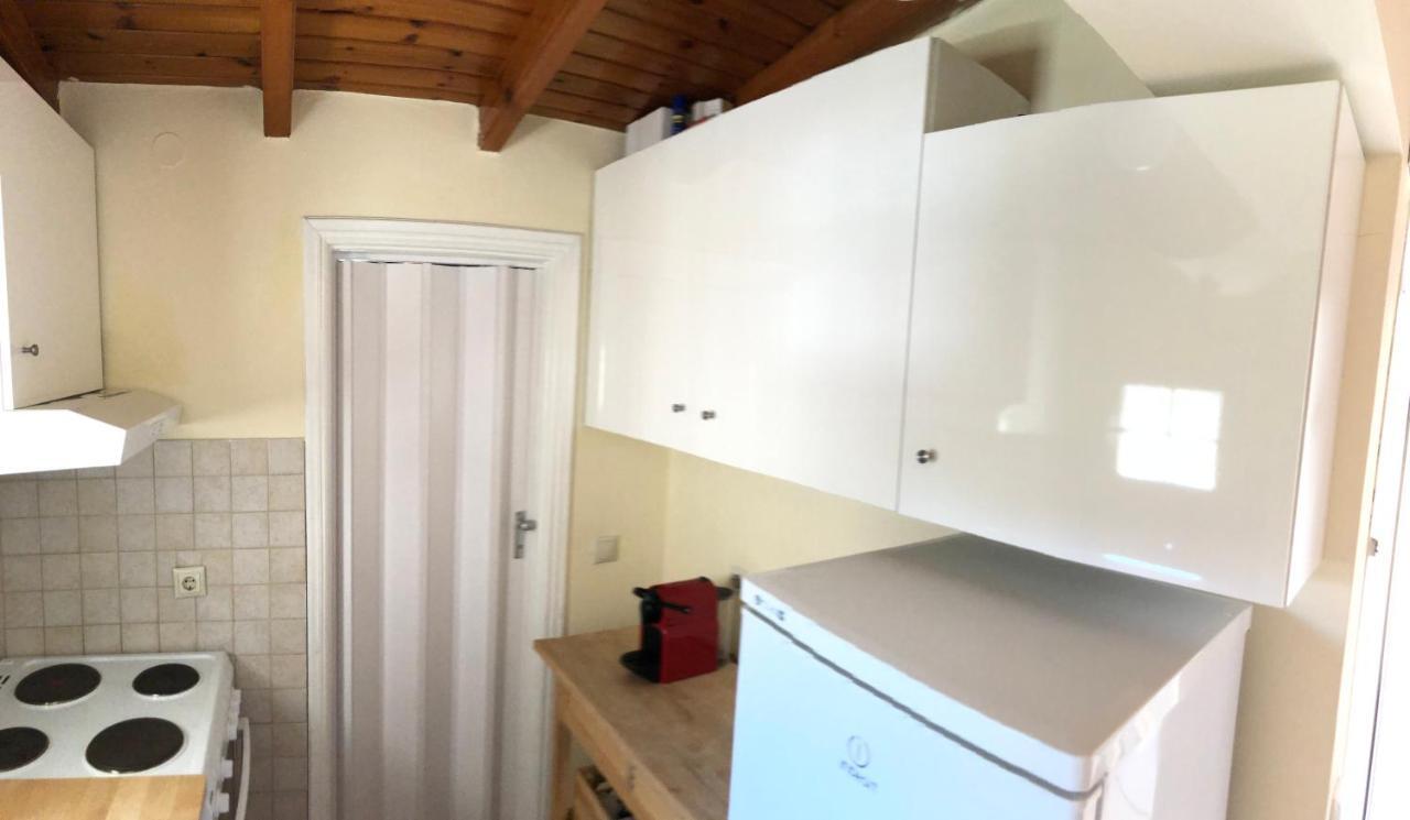 Wooden Ceiling - Close To City Center Apartment *